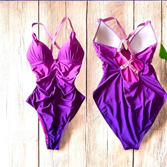 Leilani one pc purple
Ombre padded ruched slimming shape Bali swimsuit size 8 - Picture 1 of 12